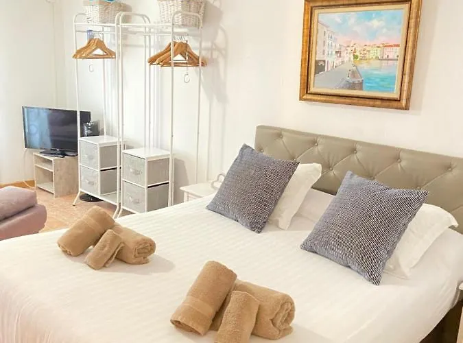 Loft-Estudio Llane En Cadaques